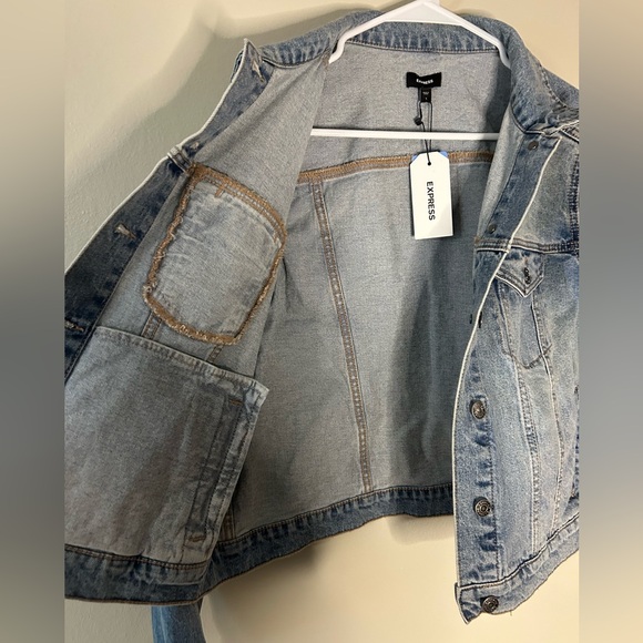 NWT Express light wash denim jean jacket size large - Picture 4 of 9